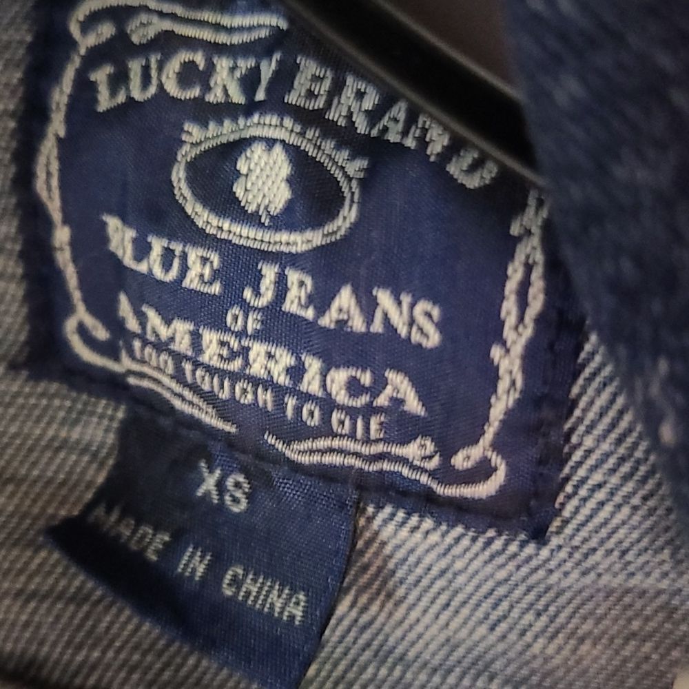 Lucky Brand Distressed Denim Vest Size XS - Picture 6 of 6